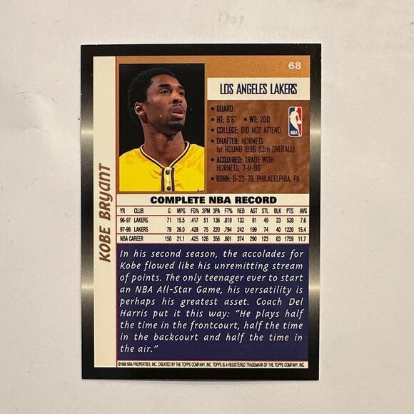 Topps Gold Basketball Card with Dynamic Action of Kobe Bryant Rc gold mint - Picture 3 of 4